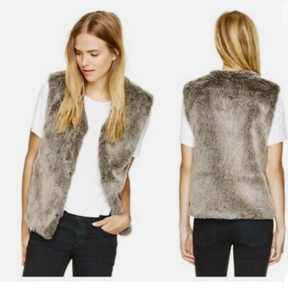 Talula |Aritzia| |Anthro| Faux Fur Vest